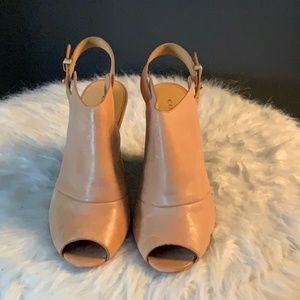 Coach Lindsay Sandal